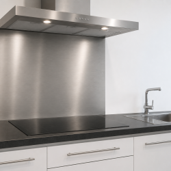 Placas de aluminio para cocina. Imagen generada con inteligencia artificial.